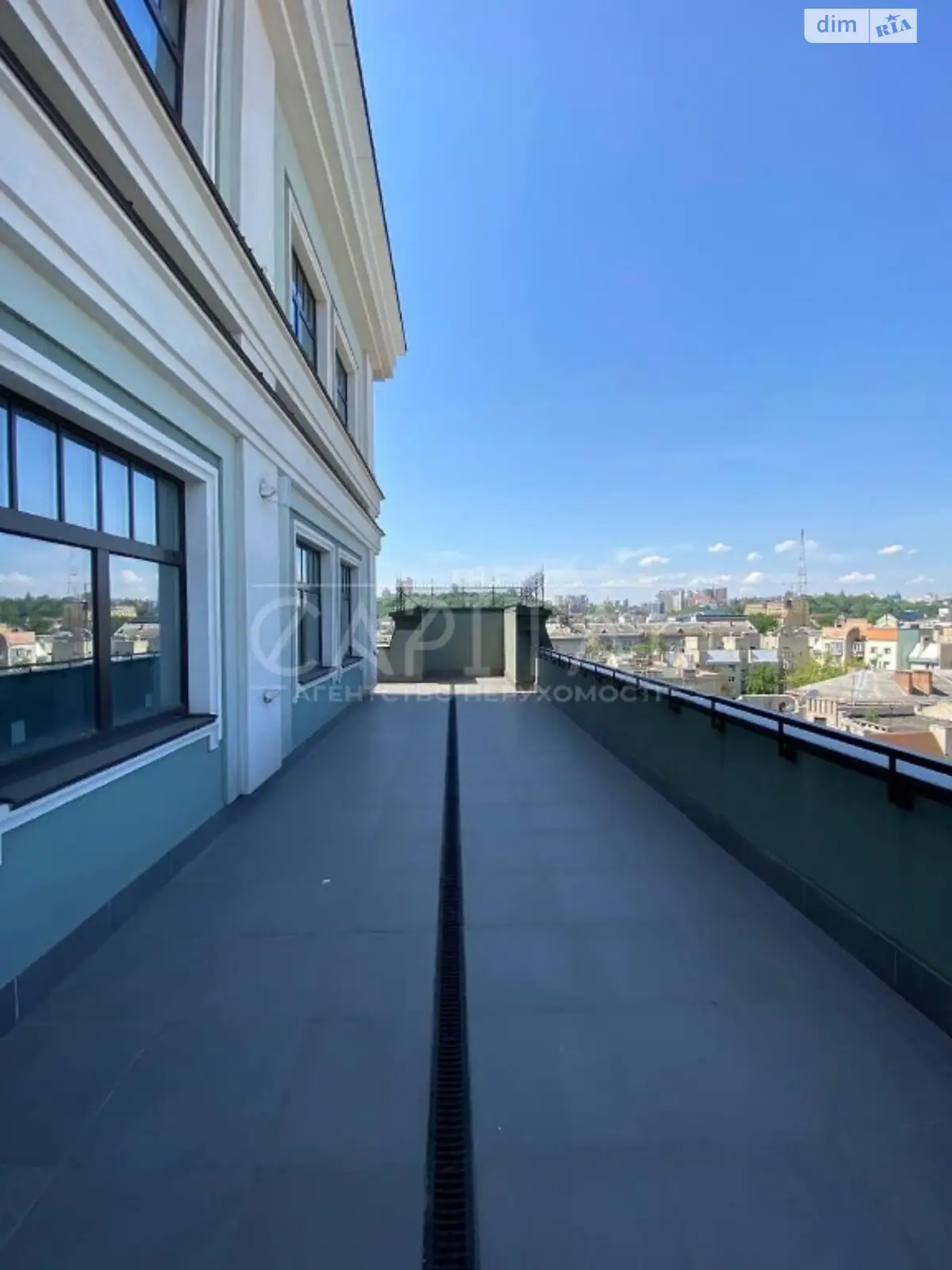 Сдается в аренду офис 971 кв. м в бизнес-центре, цена: 14565 $ - фото 1