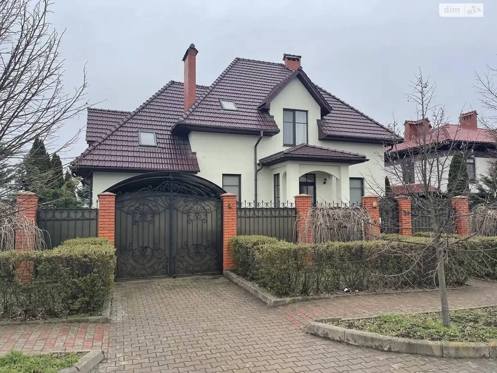 Продається будинок 2 поверховий 263 кв. м з ділянкою, цена: 365000 $ - фото 1