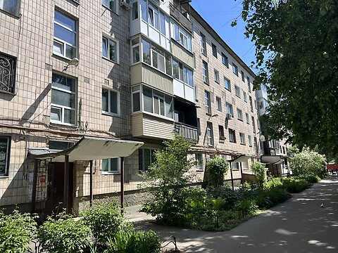 Продается 1-комнатная квартира 30 кв. м в Полтаве, ул. Грушевского Михаила
