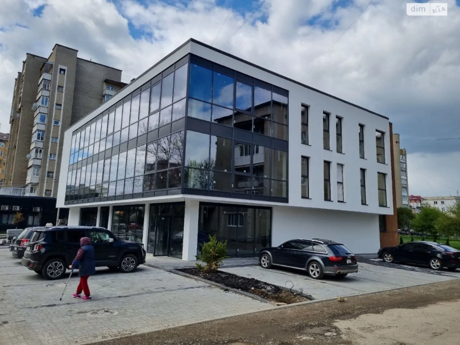 Продается помещения свободного назначения 44 кв. м в 3-этажном здании, цена: 59400 $ - фото 1