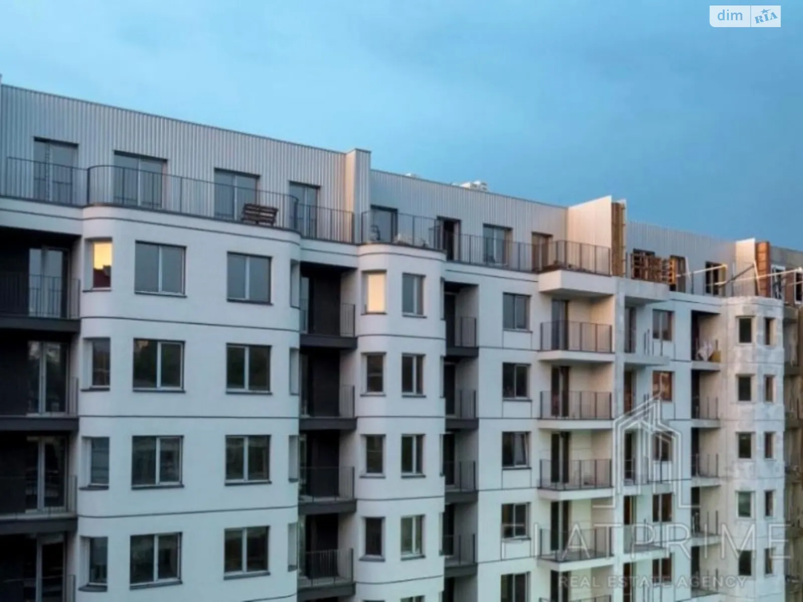 Продается 3-комнатная квартира 118 кв. м в Киеве, ул. Кирилловская, 37