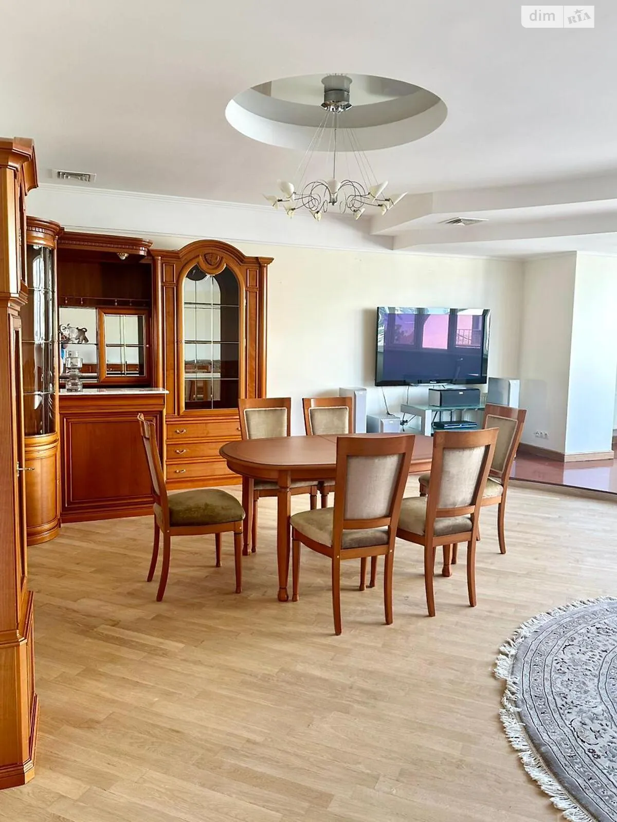 Сдается в аренду 4-комнатная квартира 172.2 кв. м в Киеве, ул. Александра Конисского(Тургеневская), 45-49 - фото 1