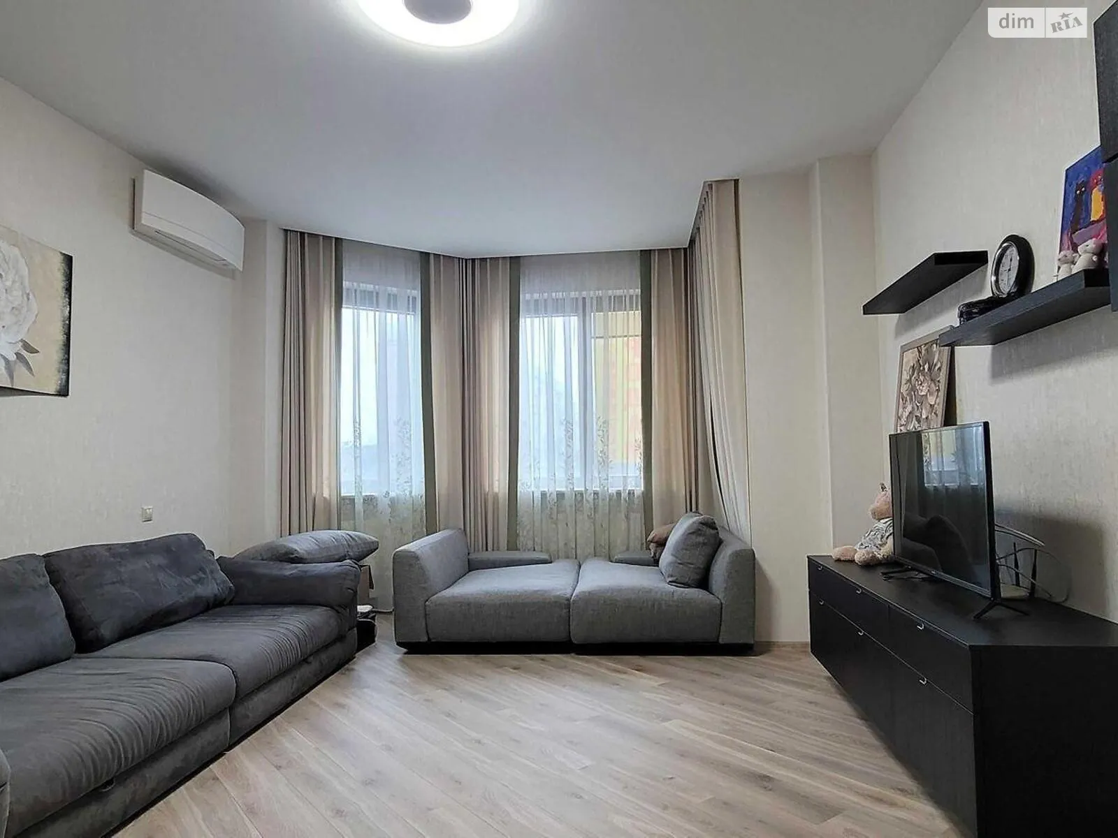 Продается 1-комнатная квартира 54 кв. м в Харькове, ул. Бакулина, 33 - фото 1