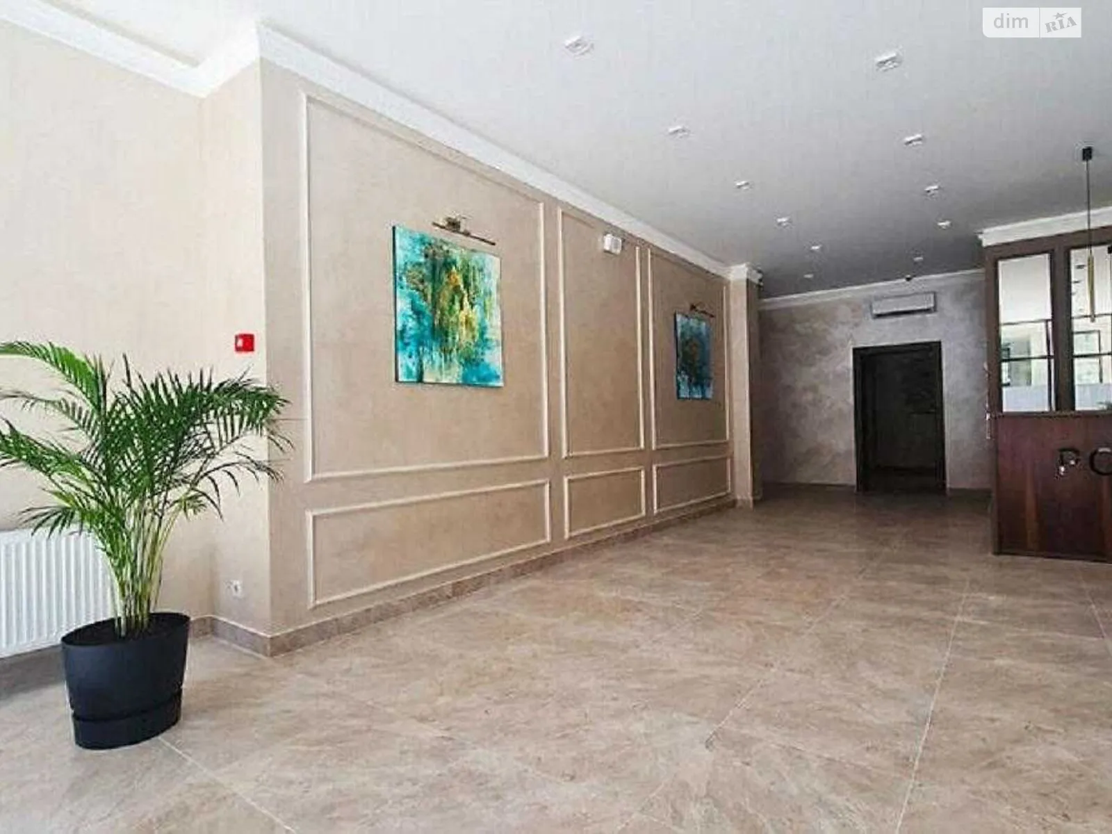 Продается 1-комнатная квартира 54.5 кв. м в Одессе, ул. Генуэзская - фото 1