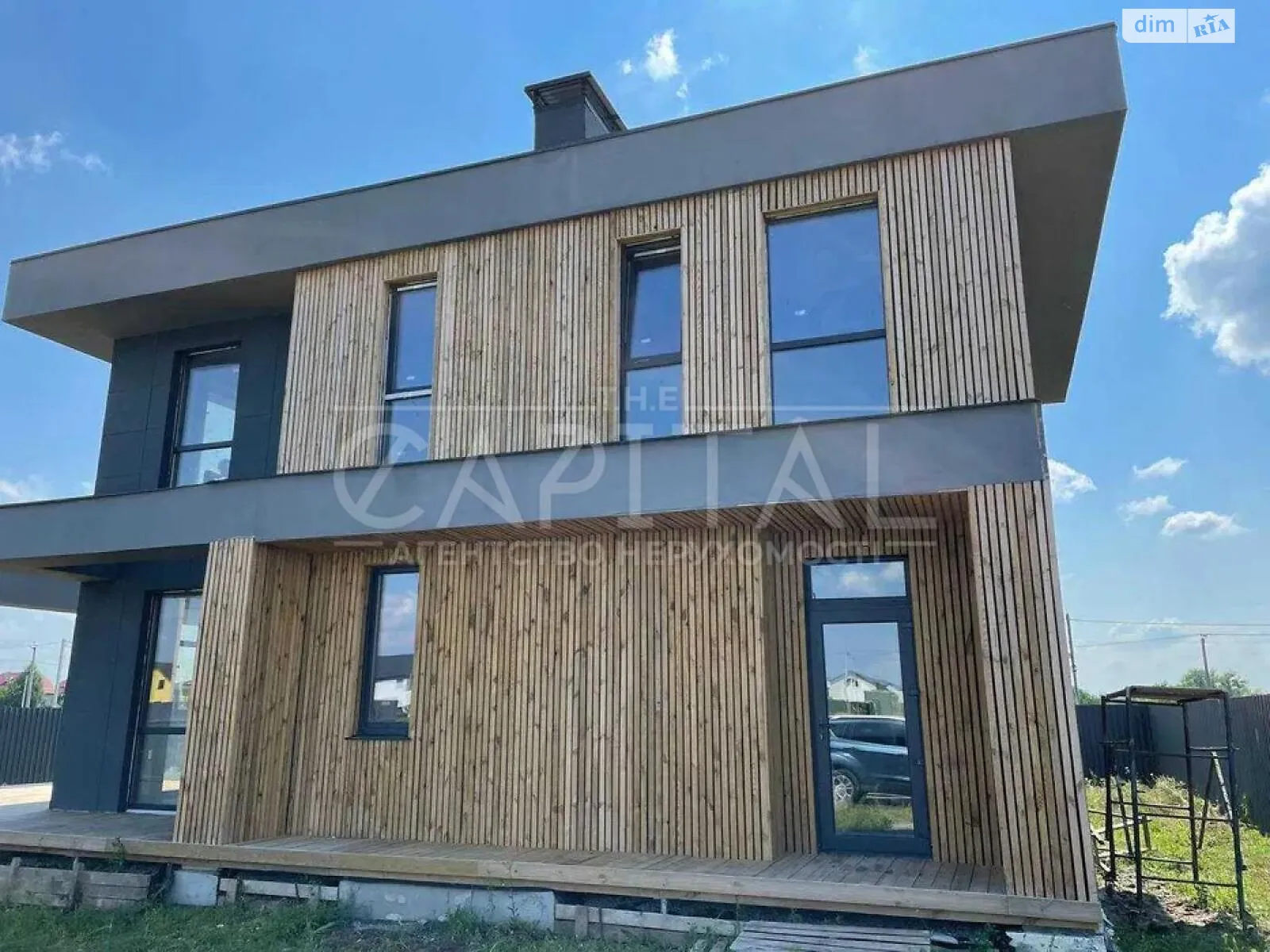 Продається будинок 2 поверховий 130 кв. м з каміном, цена: 150000 $