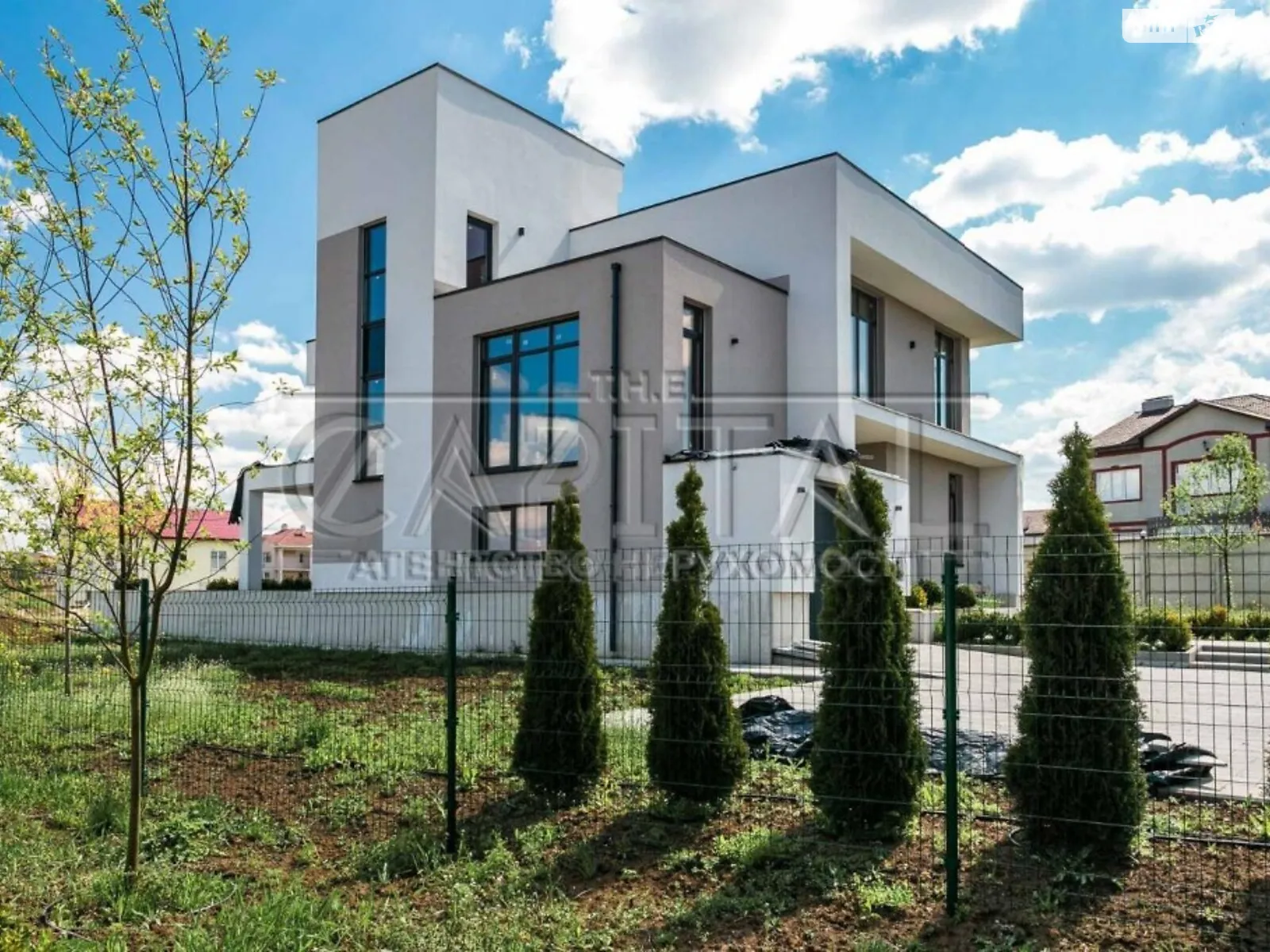 Продається будинок 2 поверховий 310 кв. м з каміном - фото 3