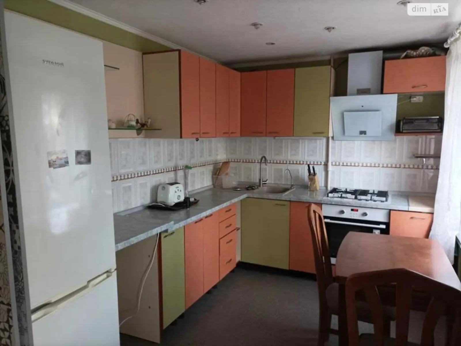 Продается 3-комнатная квартира 70 кв. м в Днепре, ул. Фабрично-Заводская