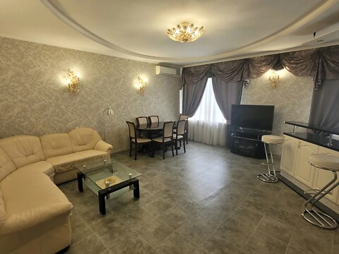 Сдается в аренду 3-комнатная квартира 75 кв. м в Харькове, проспект Науки