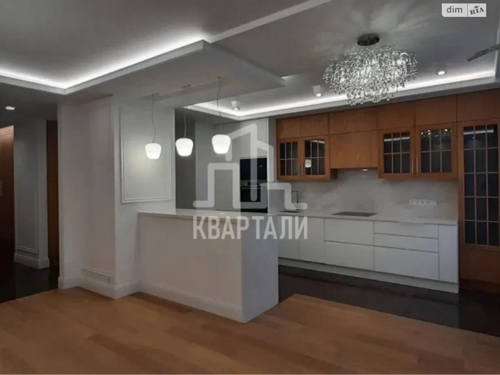 Продается 2-комнатная квартира 86 кв. м в Киеве, ул. Глубочицкая, 73/79