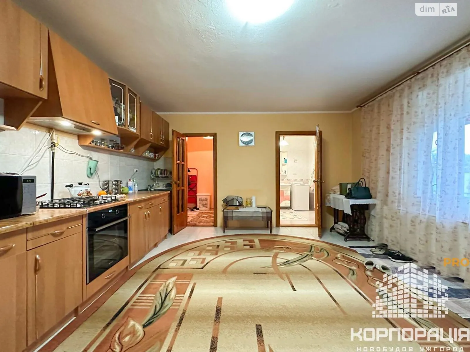 Продается дом на 2 этажа 250 кв. м с камином - фото 2