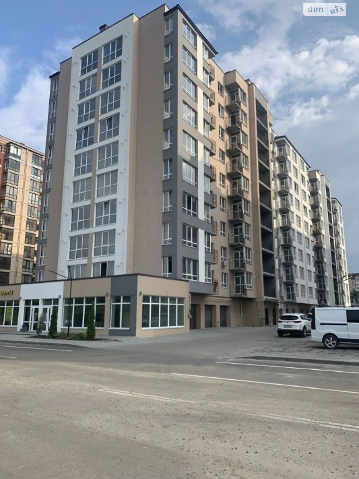 Продается 3-комнатная квартира 72 кв. м в Днепре, ул. Семейная, 5 - фото 1