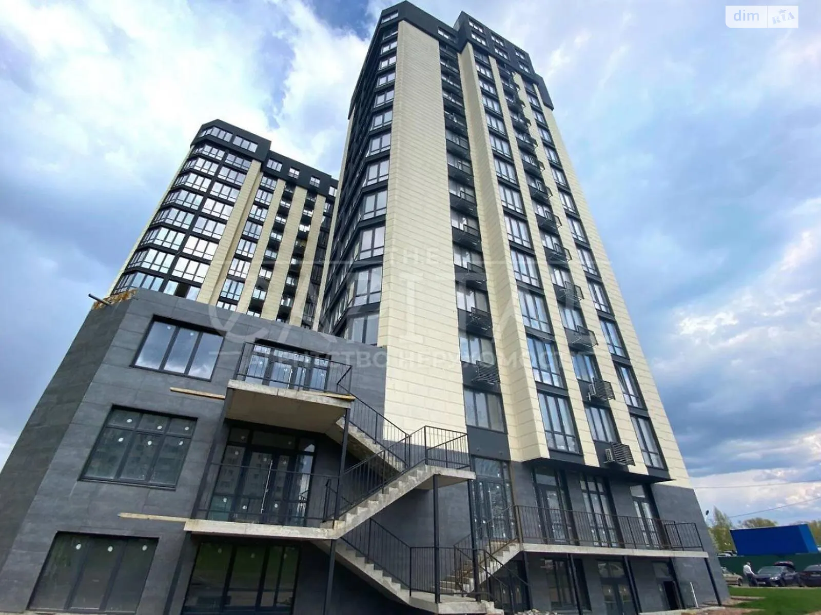 Продается офис 180.7 кв. м в бизнес-центре, цена: 233103 $