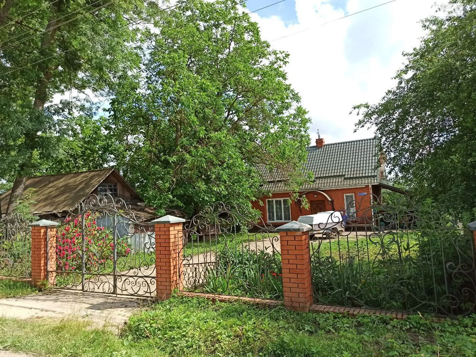 Продається будинок 2 поверховий 120 кв. м з садом - фото 2