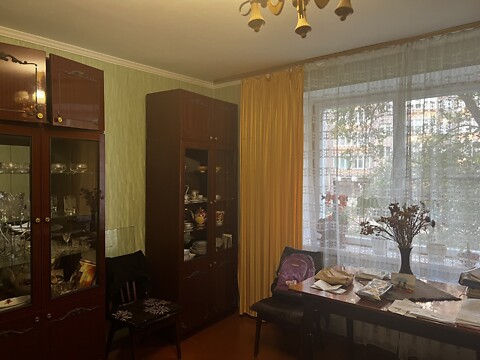 Продається 2-кімнатна квартира 48 кв. м у Житомирі, пр. Тутковського Академіка