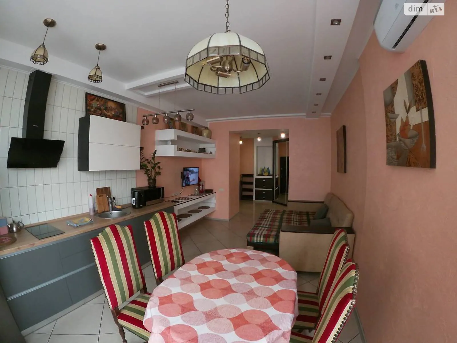 Здається в оренду 2-кімнатна квартира у Одесі, цена: 800 грн