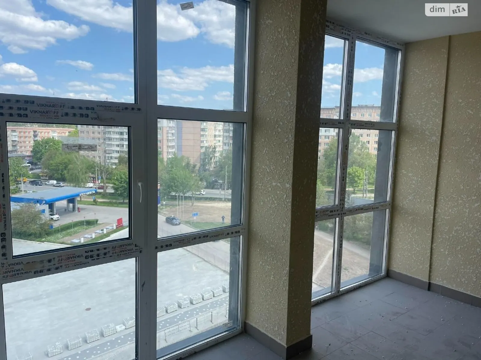 2-кімнатна квартира 93 кв. м у Тернополі