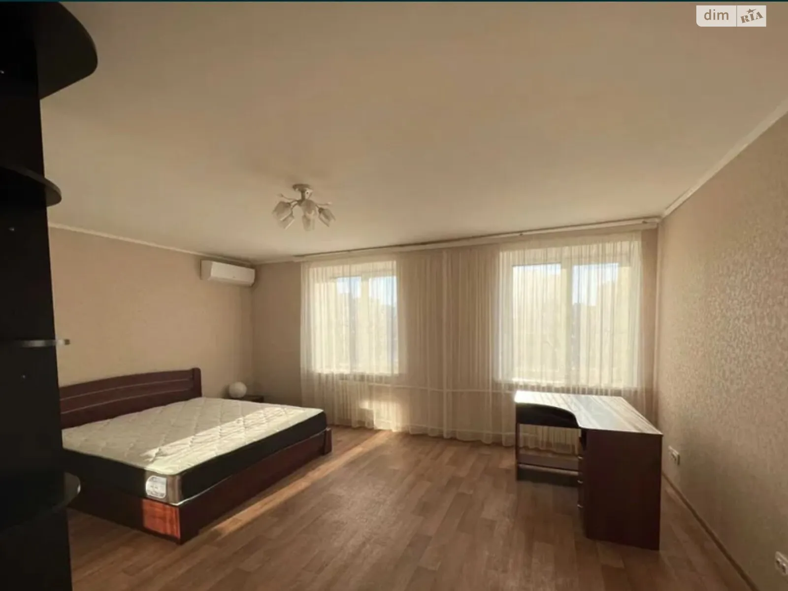 Продается 3-комнатная квартира 72 кв. м в Днепре, цена: 65000 $