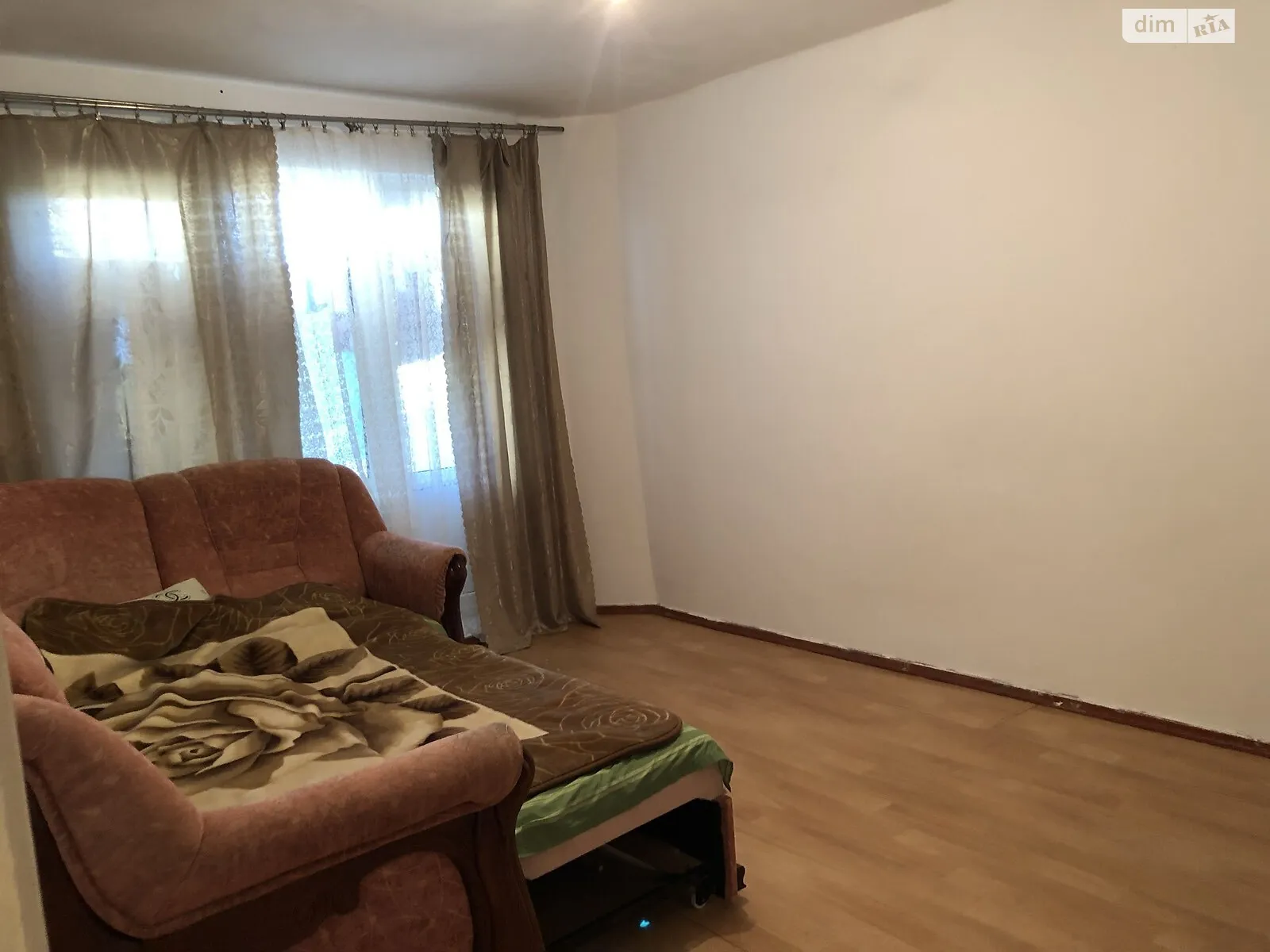 Продается 4-комнатная квартира 82 кв. м в Остроге, цена: 26000 $