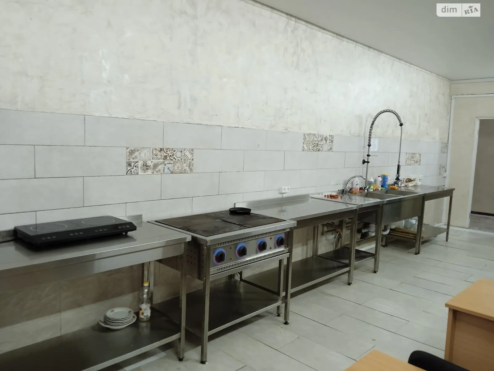 Сдается в аренду комната 480 кв. м в Киеве, цена: 4500 грн - фото 1