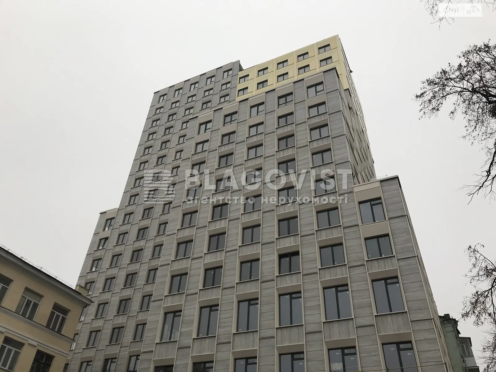 Продается 2-комнатная квартира 62 кв. м в Киеве, ул. Владимирская, 86А