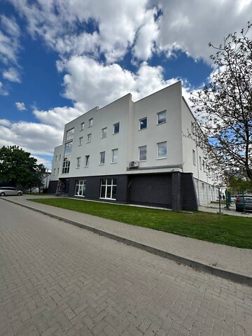 Сдается в аренду помещения свободного назначения 800 кв. м в 4-этажном здании, цена: 80000 грн