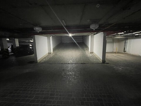 Продається підземний паркінг під легкове авто на 15 кв. м, цена: 14000 $