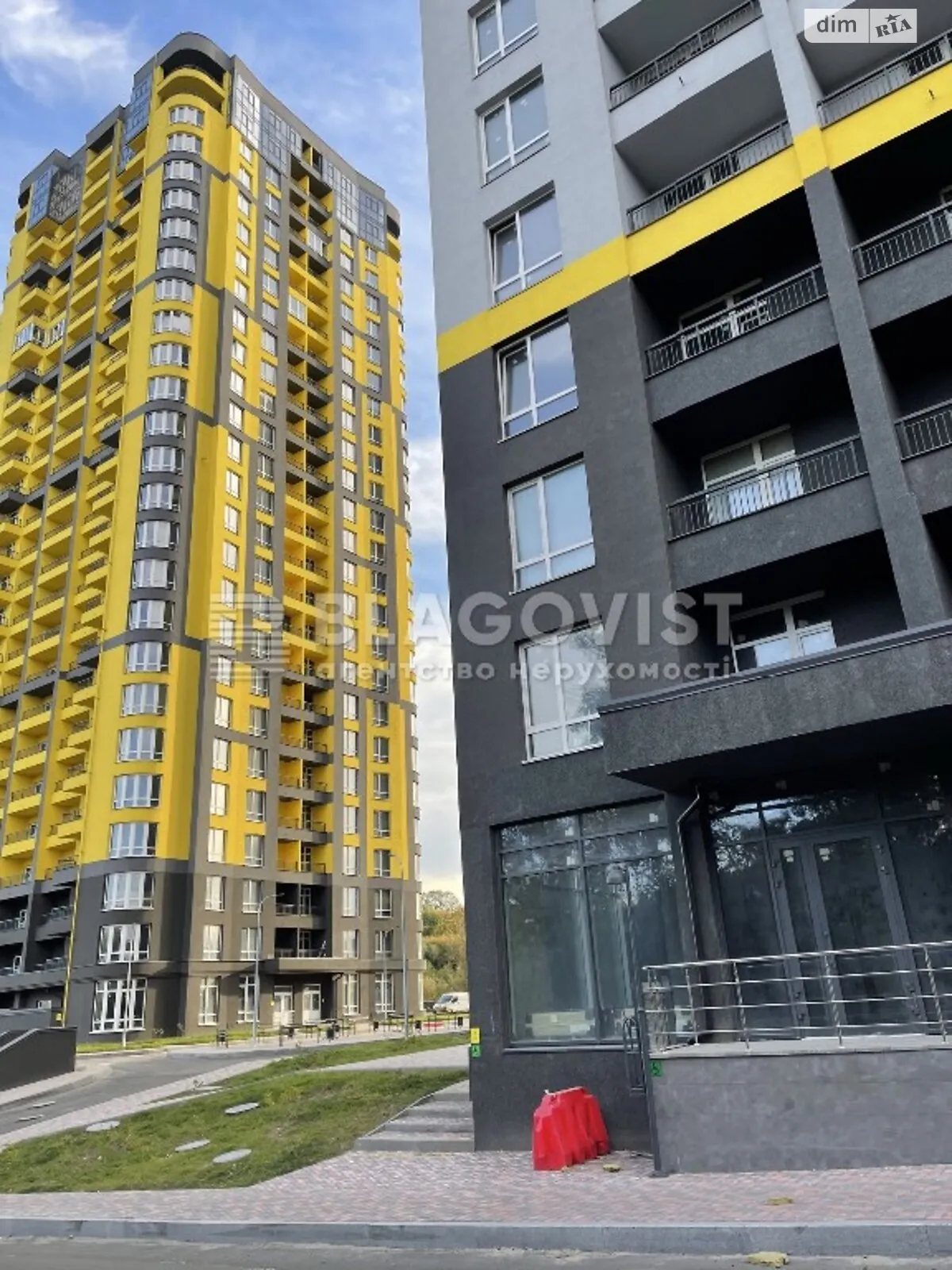 Продается 3-комнатная квартира 80 кв. м в Киеве, ул. Кадетский Гай, 10 - фото 1