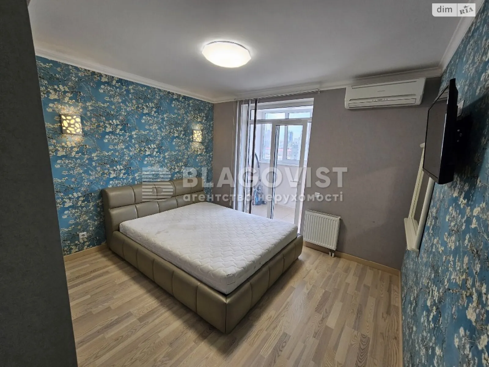 Продается 2-комнатная квартира 84 кв. м в Киеве, ул. Казимира Малевича, 89