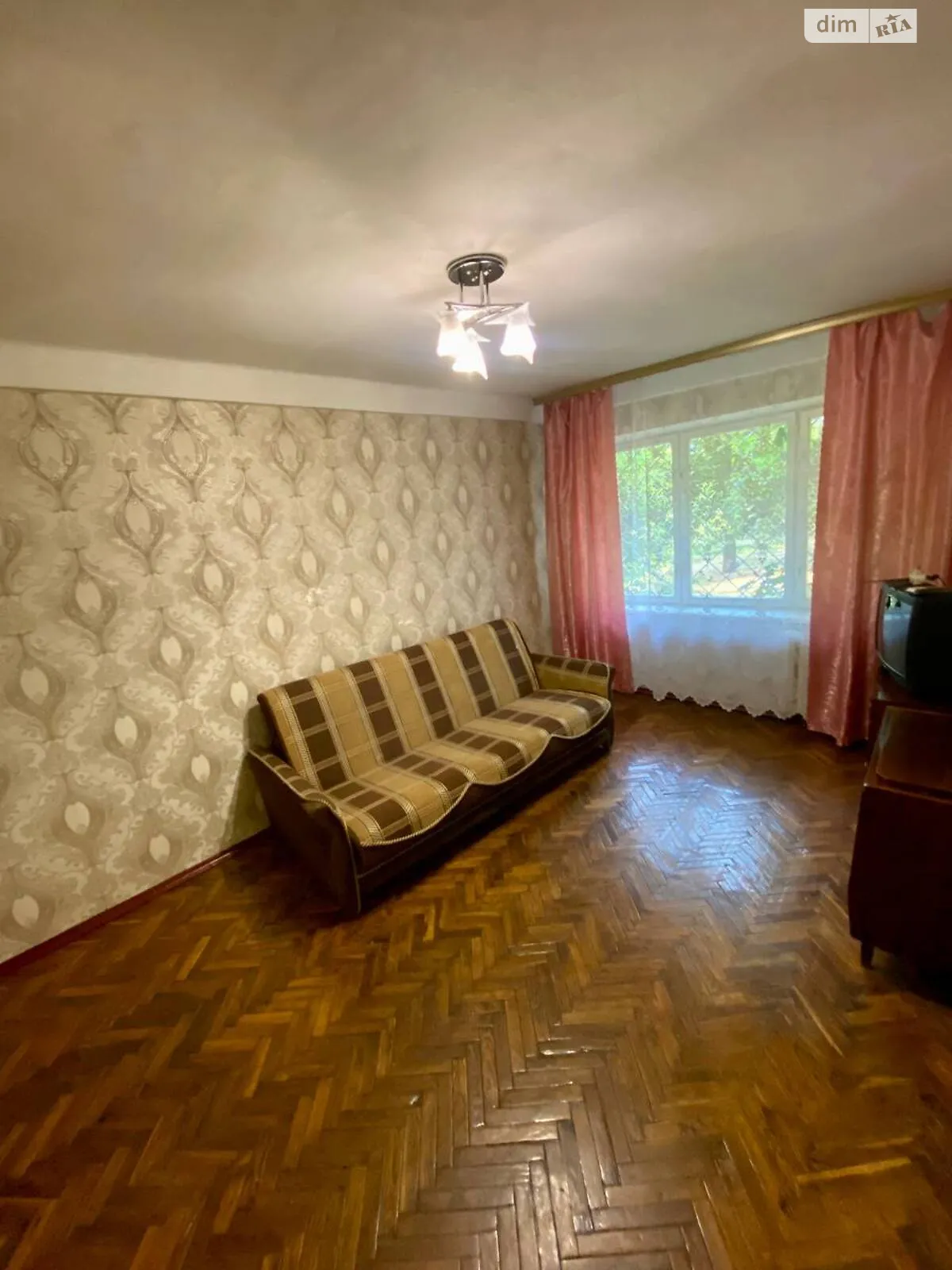 Продається 1-кімнатна квартира 29 кв. м у Києві