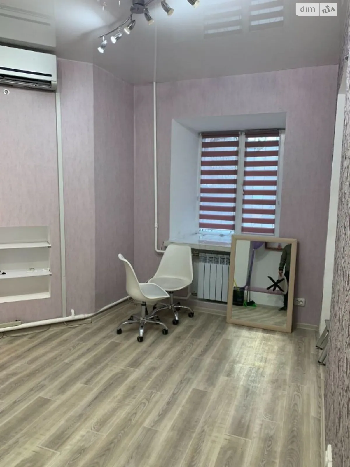 Продается офис 21 кв. м в бизнес-центре, цена: 58000 $