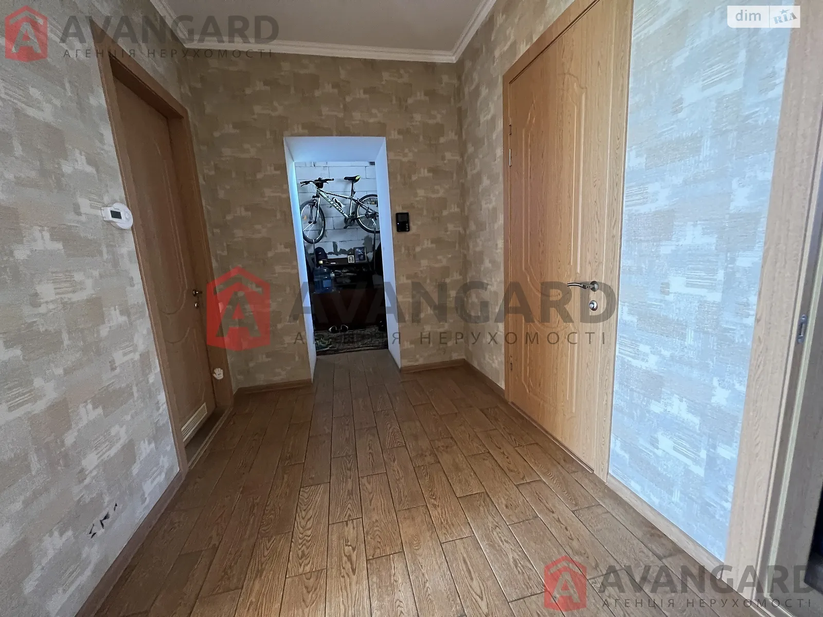 Продается дом на 2 этажа 180 кв. м с мансардой, цена: 120000 $ - фото 1