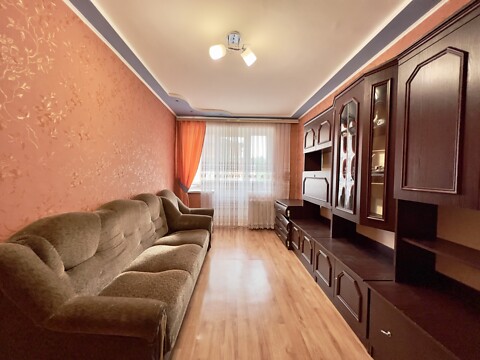 Продается 2-комнатная квартира 43 кв. м в Сумах, ул. Революции Достоинства(Супруна)