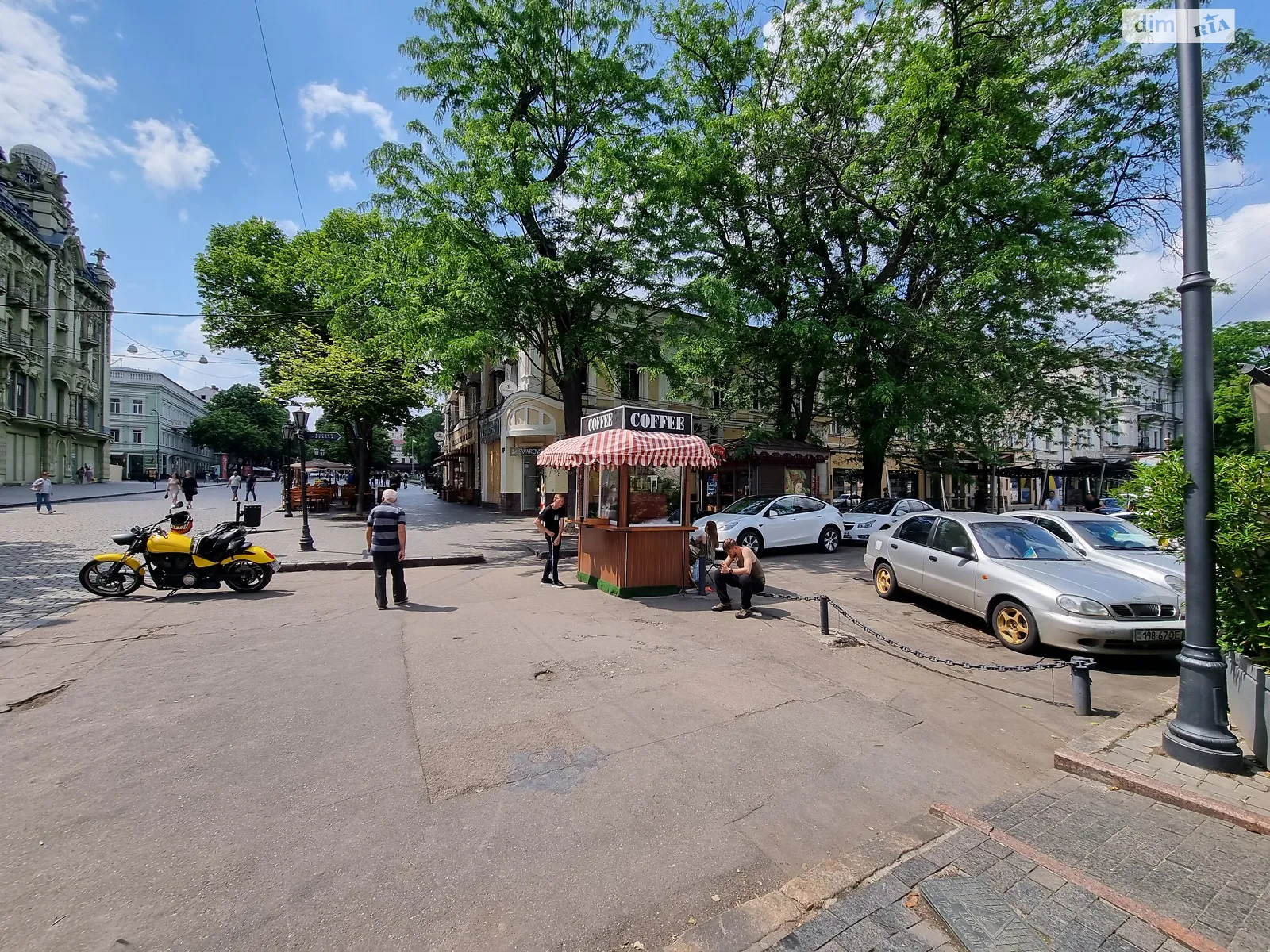 Здається в оренду приміщення вільного призначення 240 кв. м в 2-поверховій будівлі, цена: 5000 $