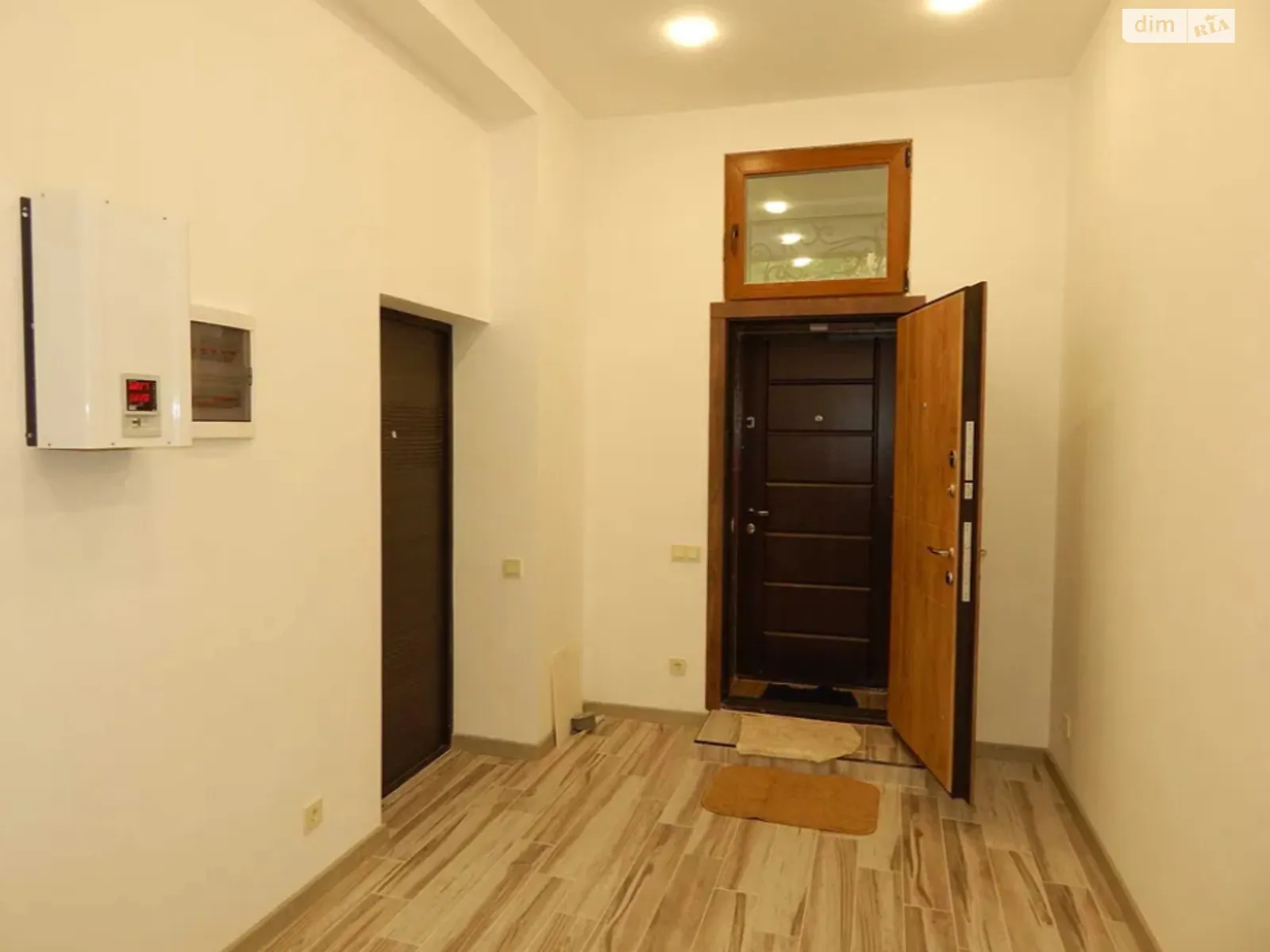 Продается 3-комнатная квартира 63 кв. м в Днепре, ул. Самойла Зборовского(Станиславского)