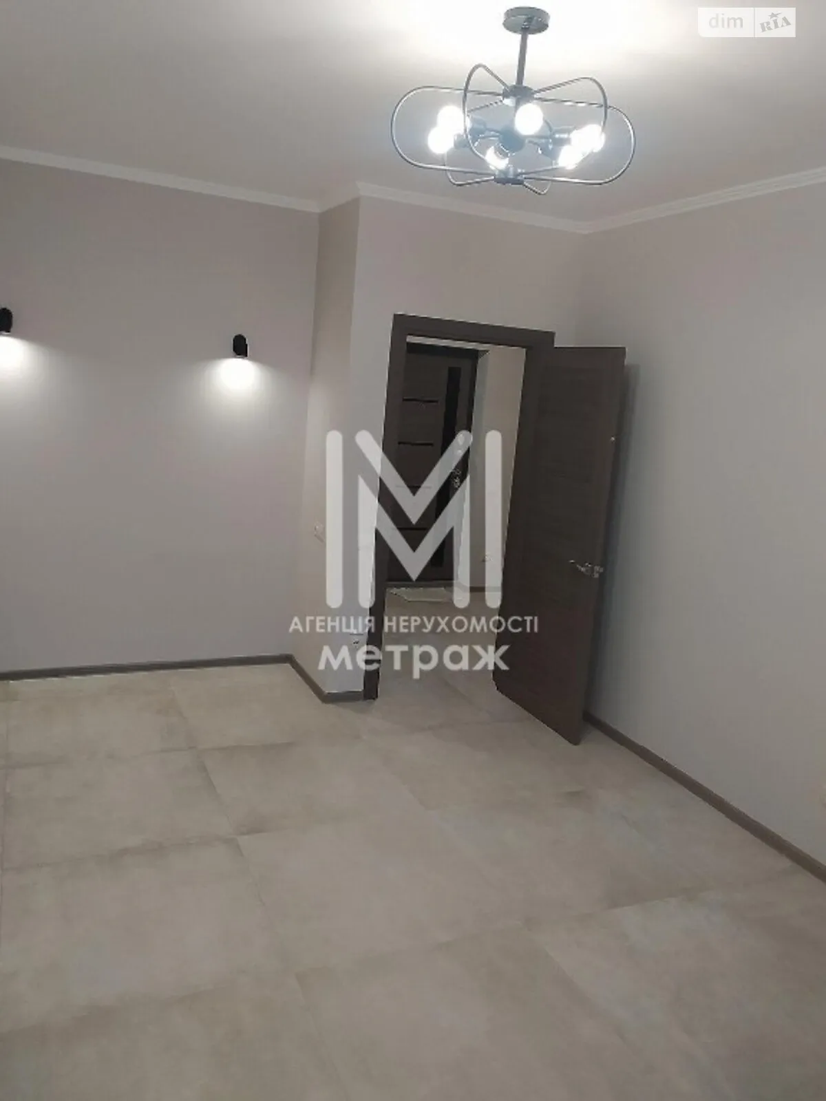 Продается 1-комнатная квартира 42 кв. м в Киеве, ул. Михаила Максимовича, 3Г - фото 1