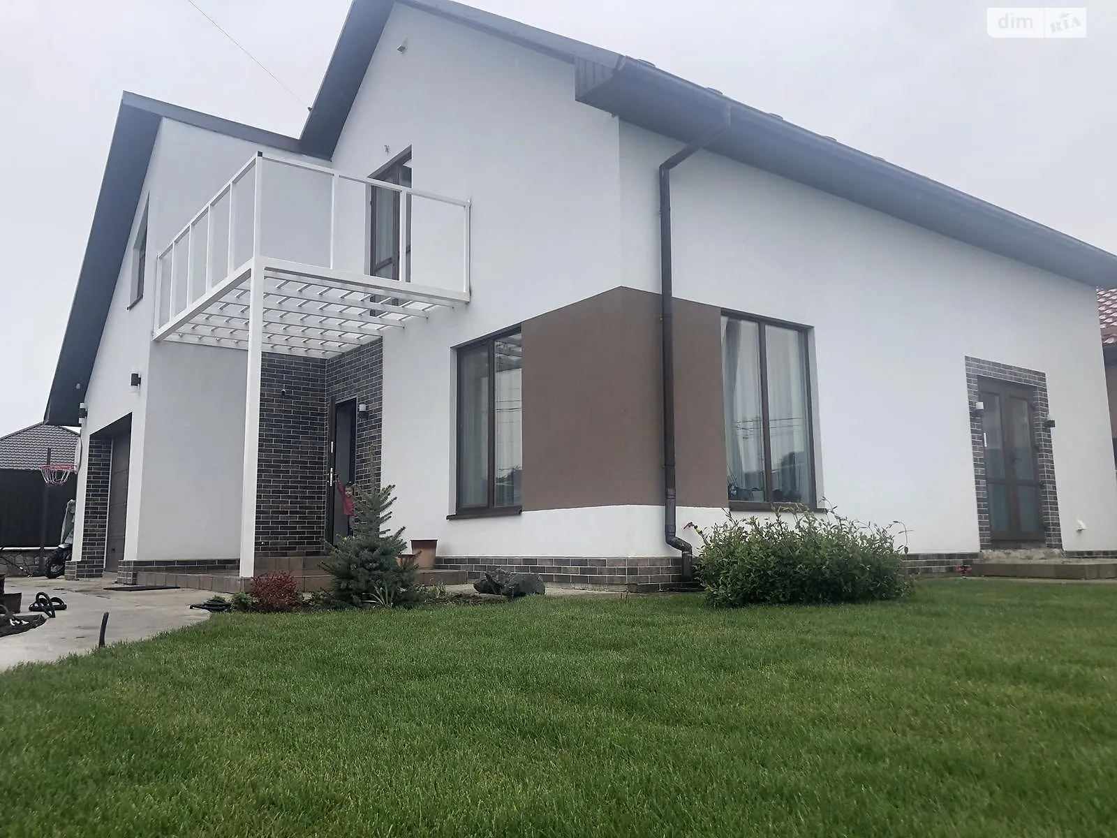Продается дом на 2 этажа 185 кв. м с верандой, цена: 215000 $ - фото 1