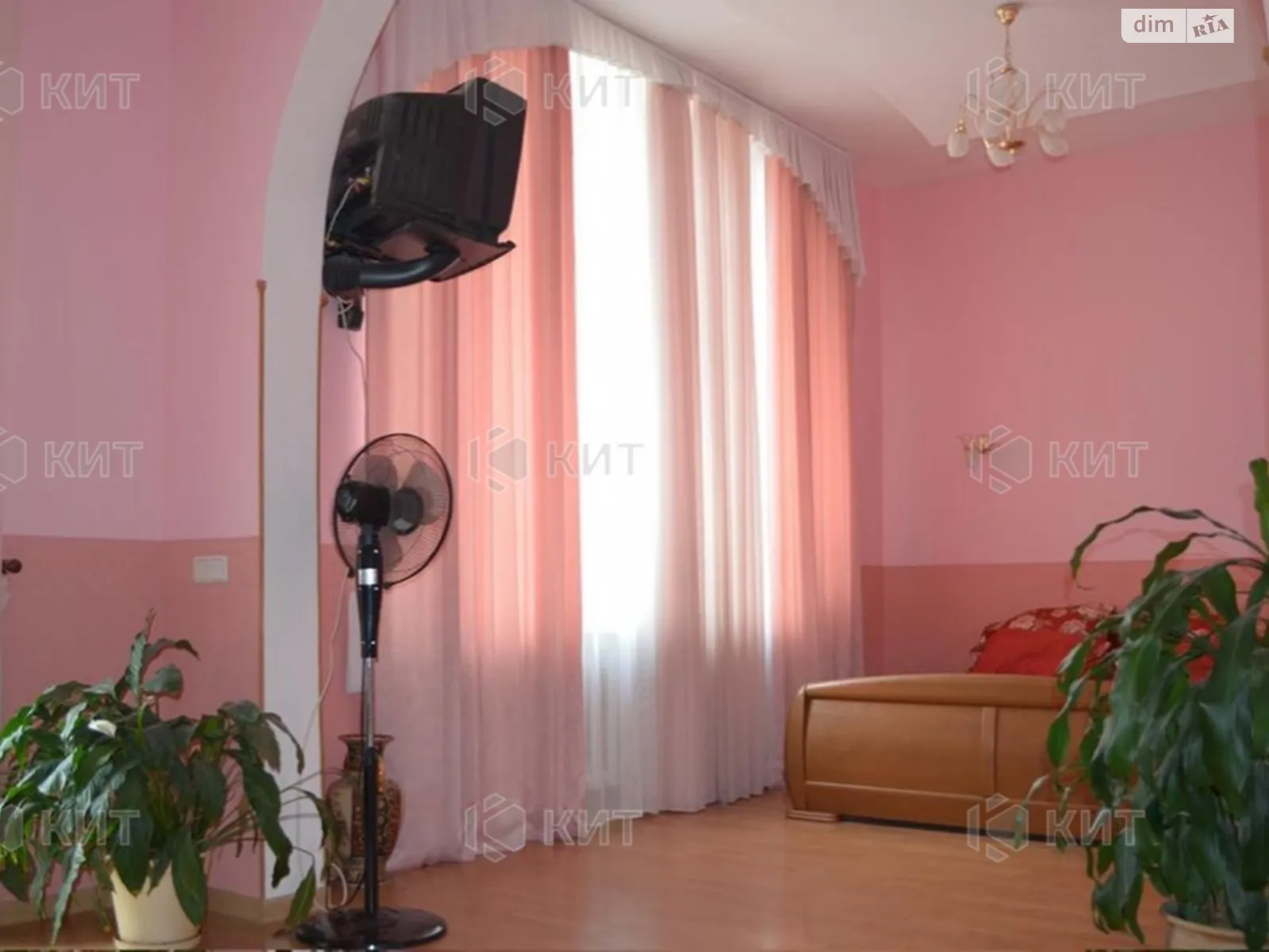 Продается 5-комнатная квартира 193 кв. м в Харькове, ул. Чигирина Юлия, 8