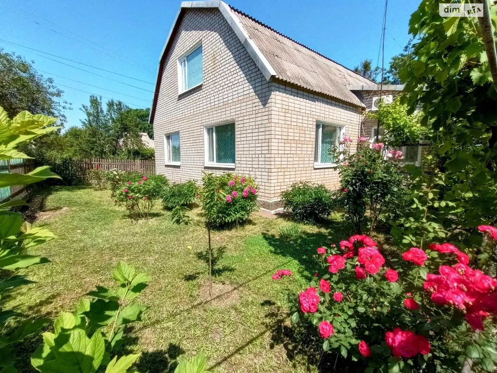 Продается дом на 2 этажа 188 кв. м с участком, цена: 75000 $ - фото 1