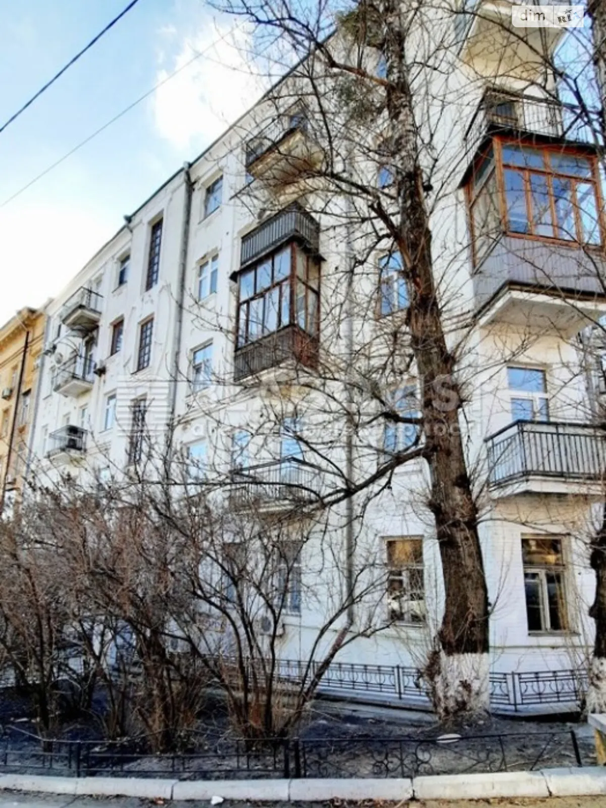 Продается 5-комнатная квартира 208 кв. м в Киеве, ул. Тарасовская, 16 - фото 1