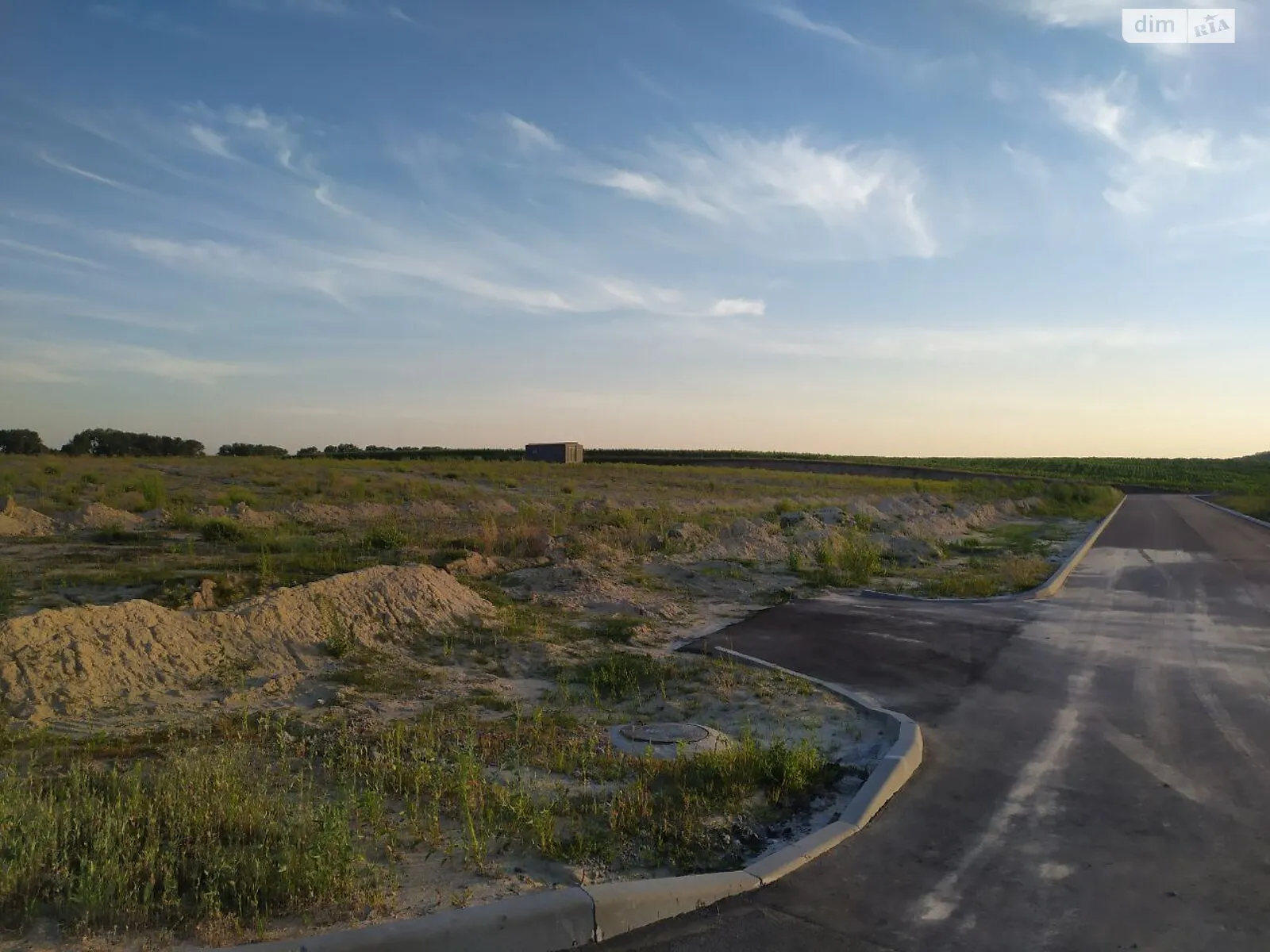 Продається земельна ділянка 8.3 соток у Рівненській області - фото 3