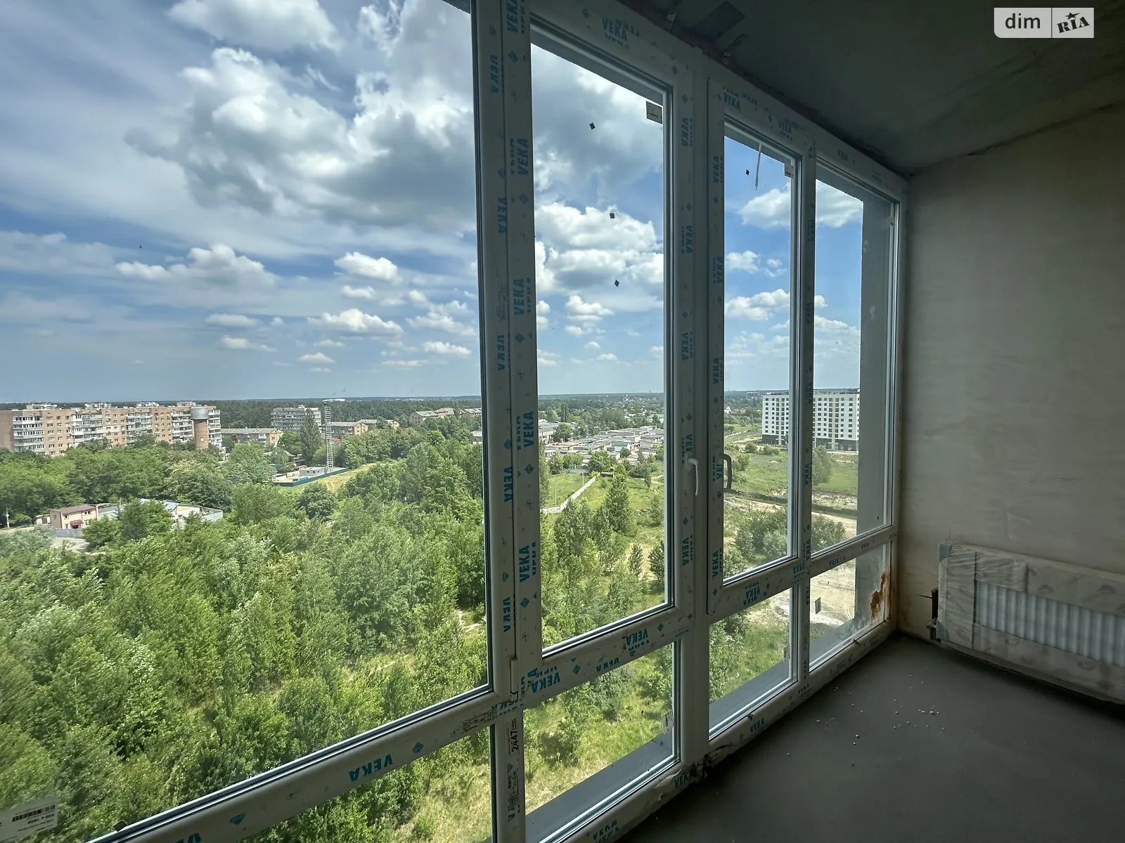 Продается 3-комнатная квартира 100 кв. м в Буче, ул. Ивана Кожедуба