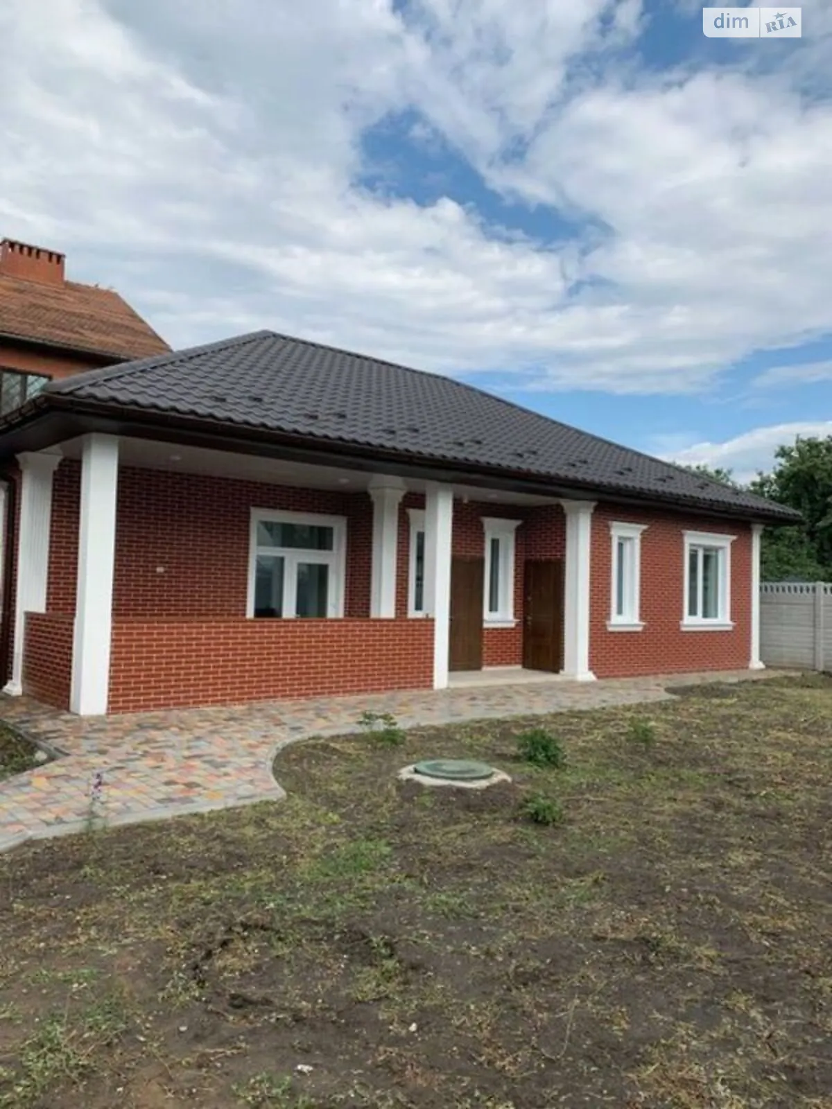 Продается одноэтажный дом 130 кв. м с террасой, цена: 115000 $