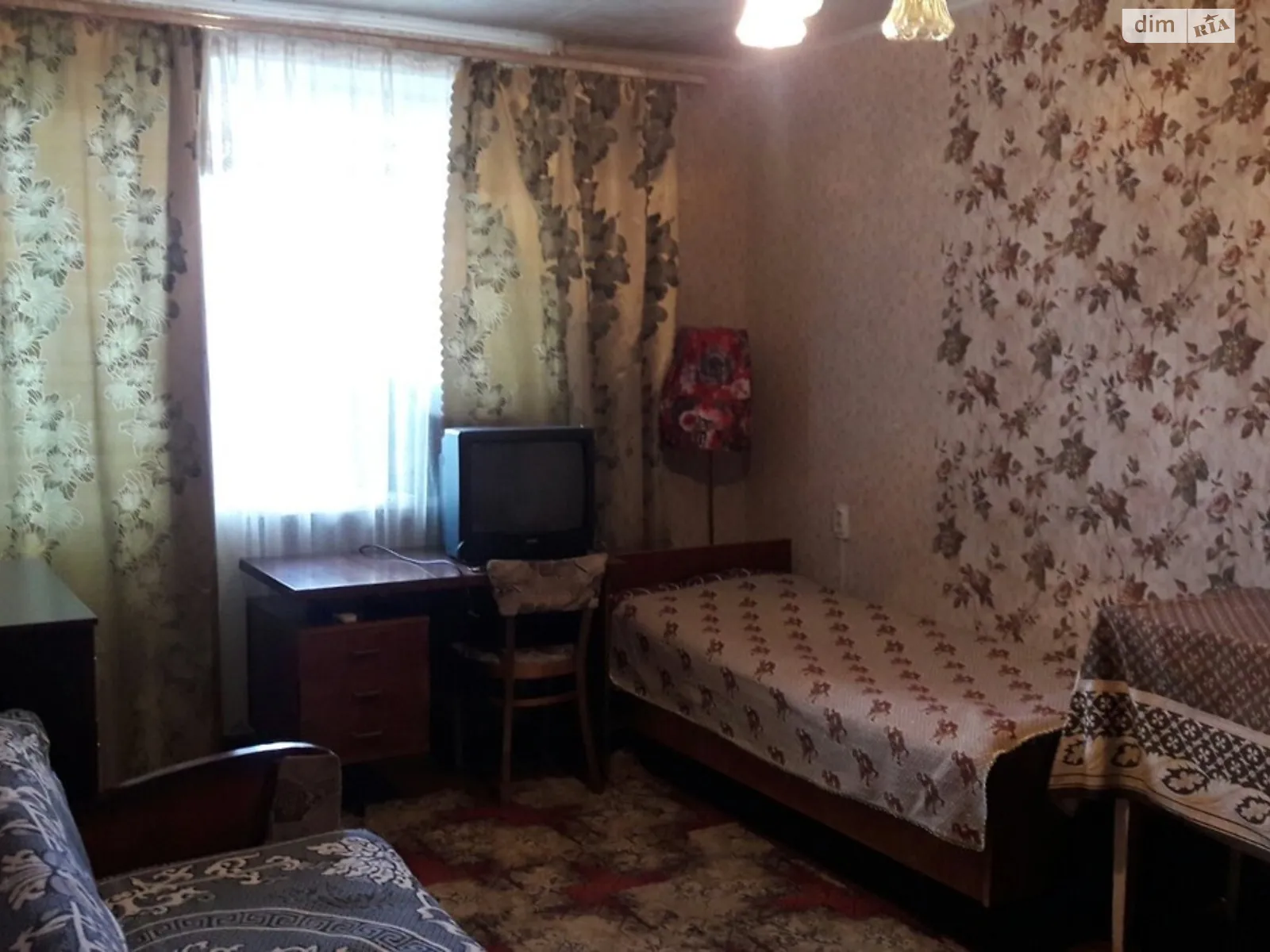 Продается 1-комнатная квартира 30 кв. м в Черноморске, ул. Александрийская - фото 1
