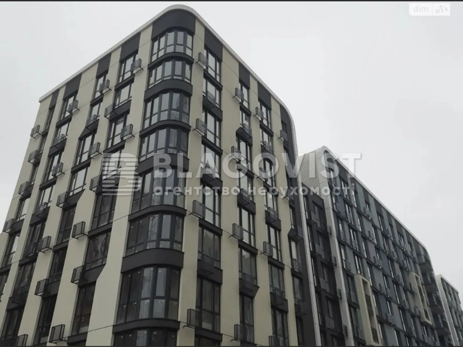 Продается 1-комнатная квартира 44 кв. м в Киеве, ул. Семьи Кистяковских, 4 - фото 1