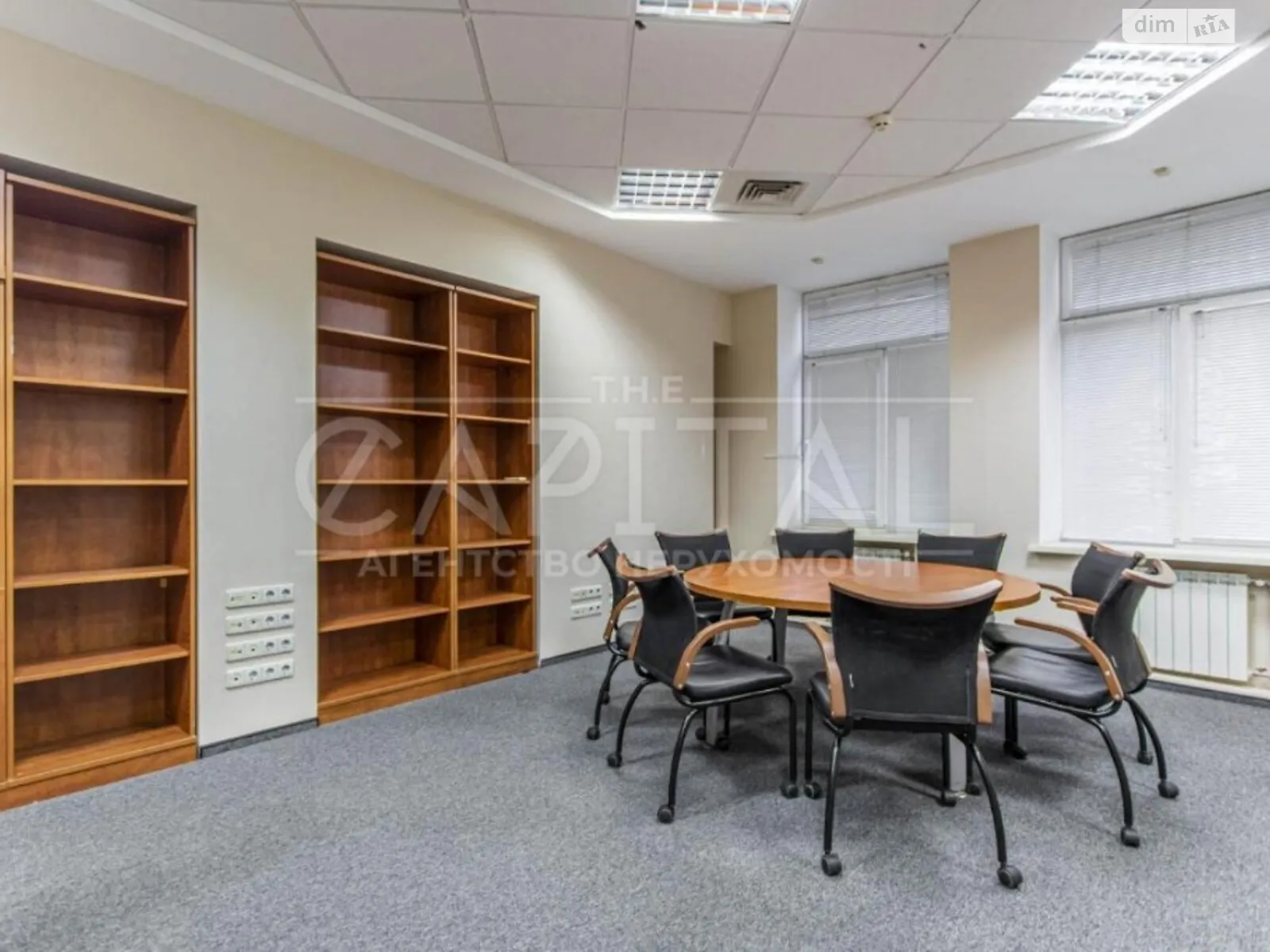 Продается офис 470 кв. м в бизнес-центре, цена: 1200000 $