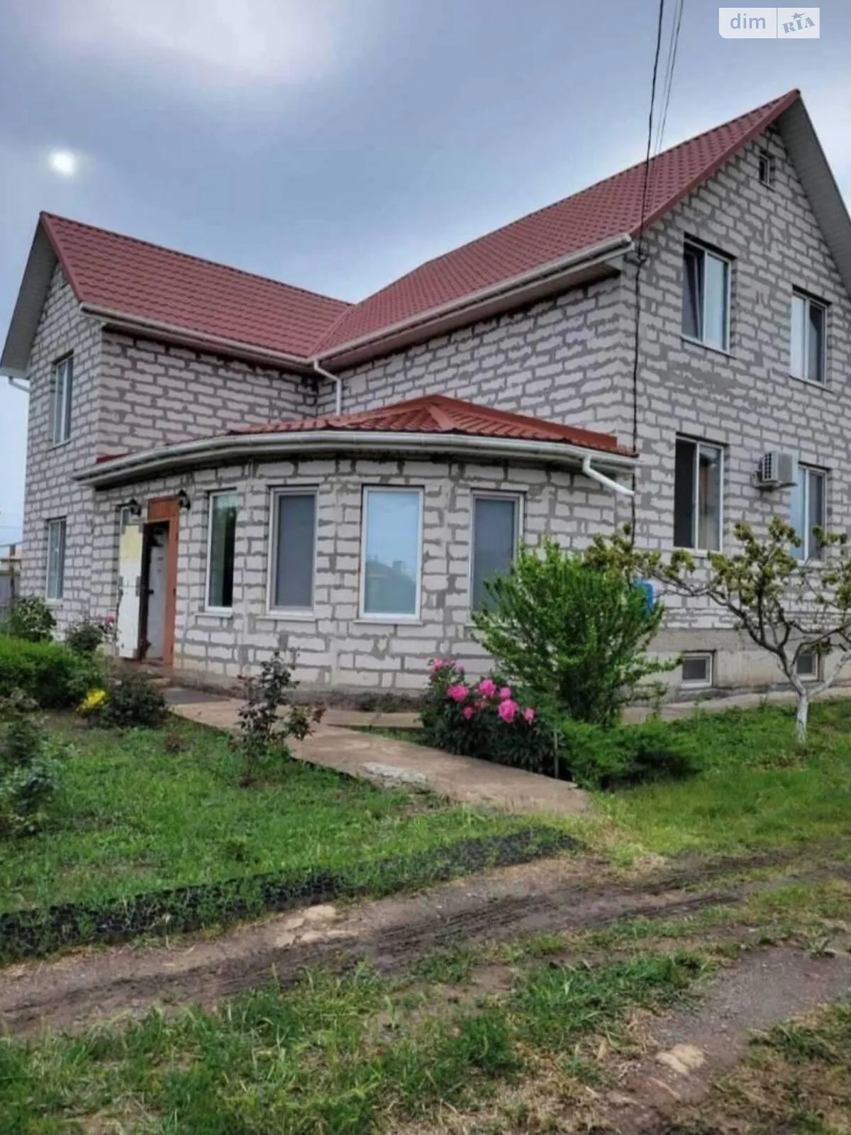 Продается одноэтажный дом 160 кв. м с мансардой, цена: 140000 $