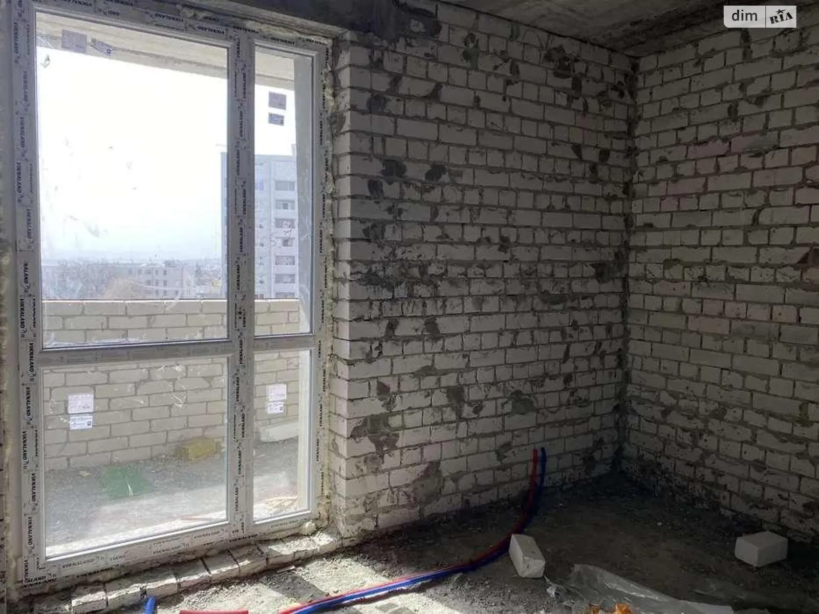 Продается 1-комнатная квартира 38 кв. м в Харькове, цена: 27000 $ - фото 1