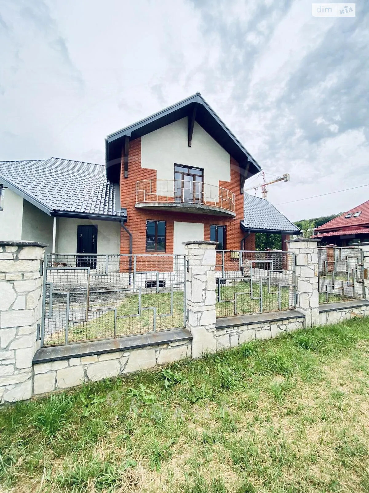 Продається будинок 2 поверховий 288 кв. м з каміном, цена: 265000 $