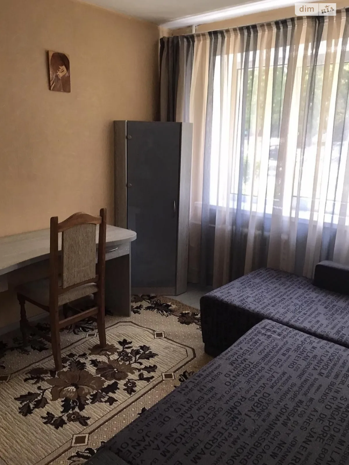 Продается 4-комнатная квартира 63 кв. м в Черноморске, ул. Спортивная(Гайдара) - фото 1