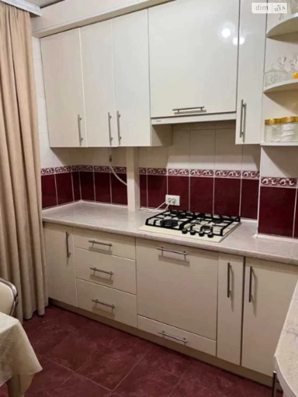 Продается 2-комнатная квартира 49 кв. м в Полтаве, ул. Героев АТО - фото 1